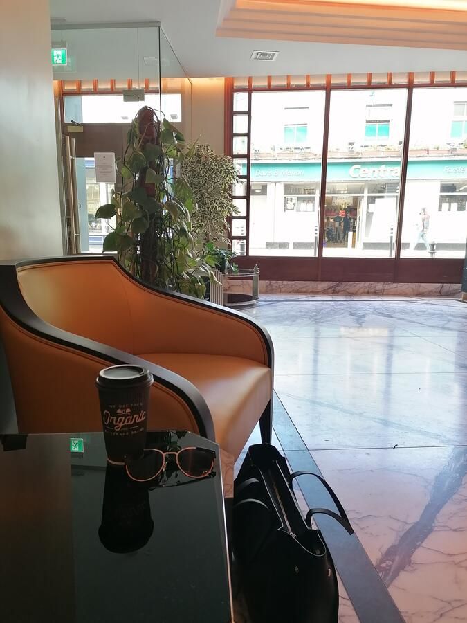 Отель Eyre Square Hotel Голуэй